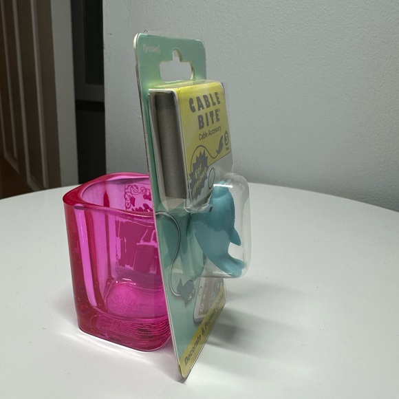 Cable Bite - Picture 2 of 2